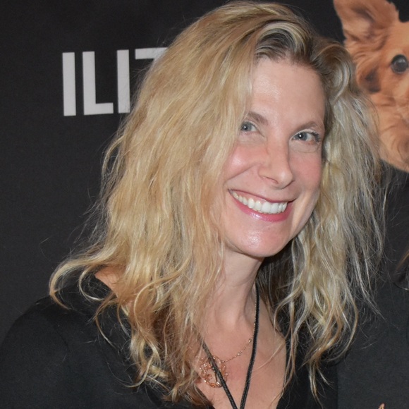 Meet your Posher, Laurie - Picture 1 of 1